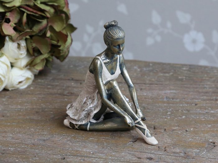 Ballerine assise – Image 2