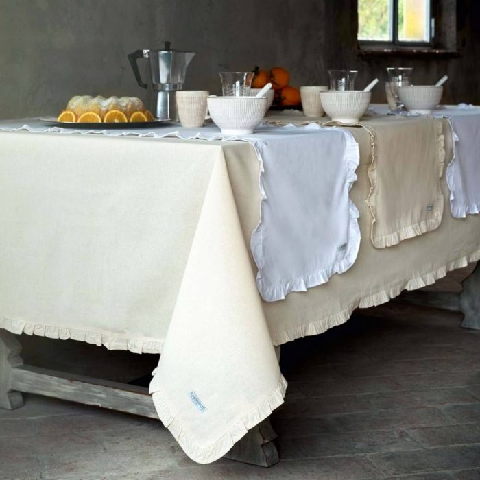 Nappe avec petits volants – Image 3