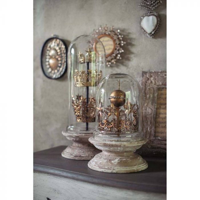 Décoration avec couronnes – Image 2