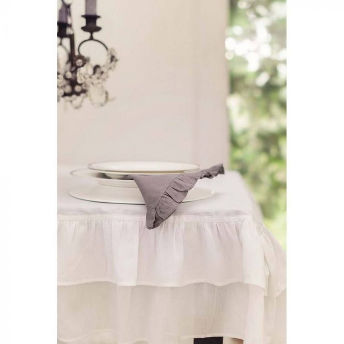 Nappe grise avec volants – Image 2