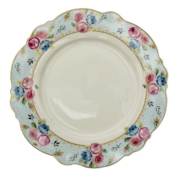 Assiette plate en céramique avec des roses