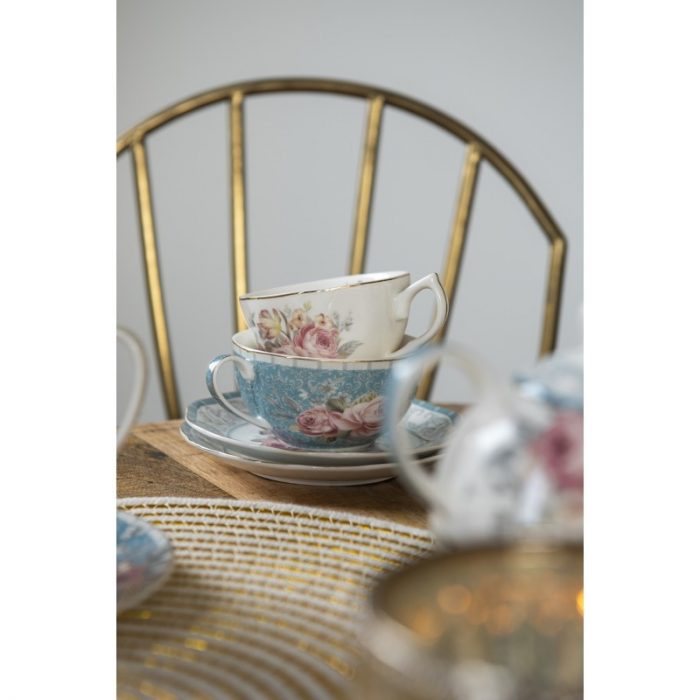 Tasse et soucoupe en porcelaine bleue – Image 4