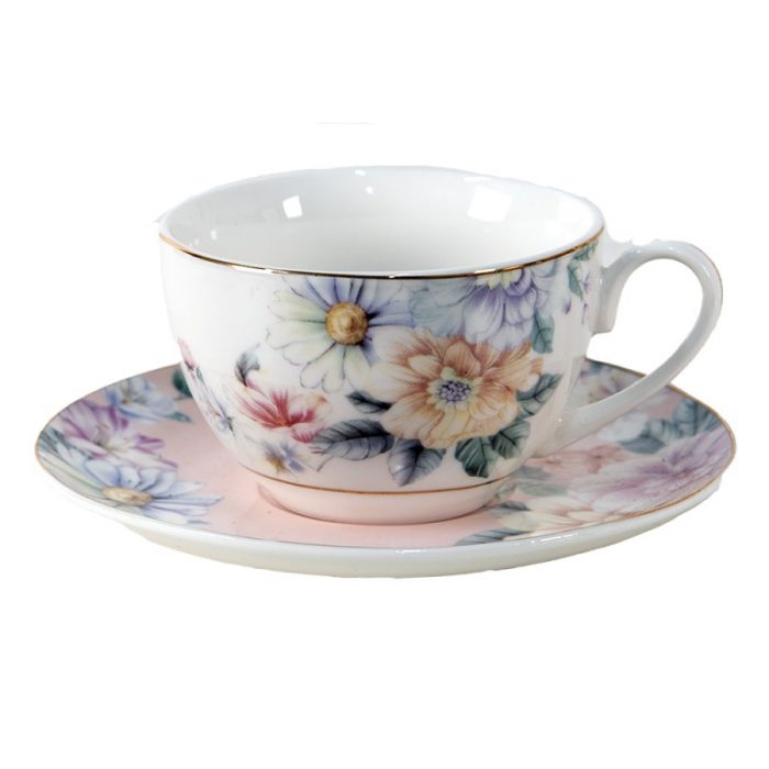 Tasse et soucoupe en porcelaine fleurs