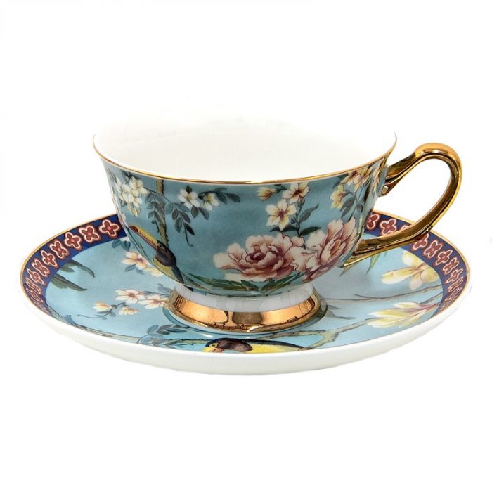 Tasse et soucoupe porcelaine bleue
