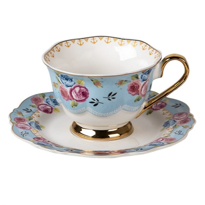 Tasse et soucoupe en porcelaine bleue