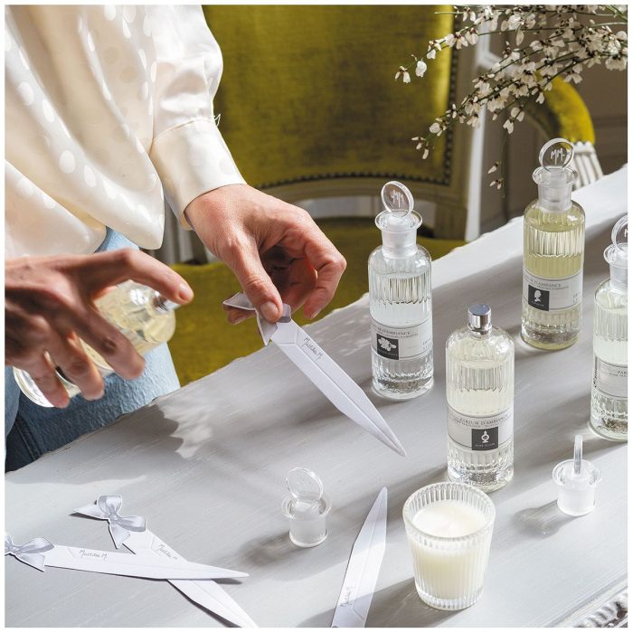 Bougie parfumée Les Intemporels 55 g - Secret de Santal – Image 2