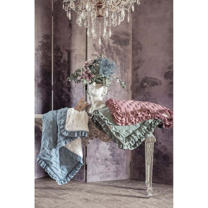 Plaid bleu avec volant – Image 2