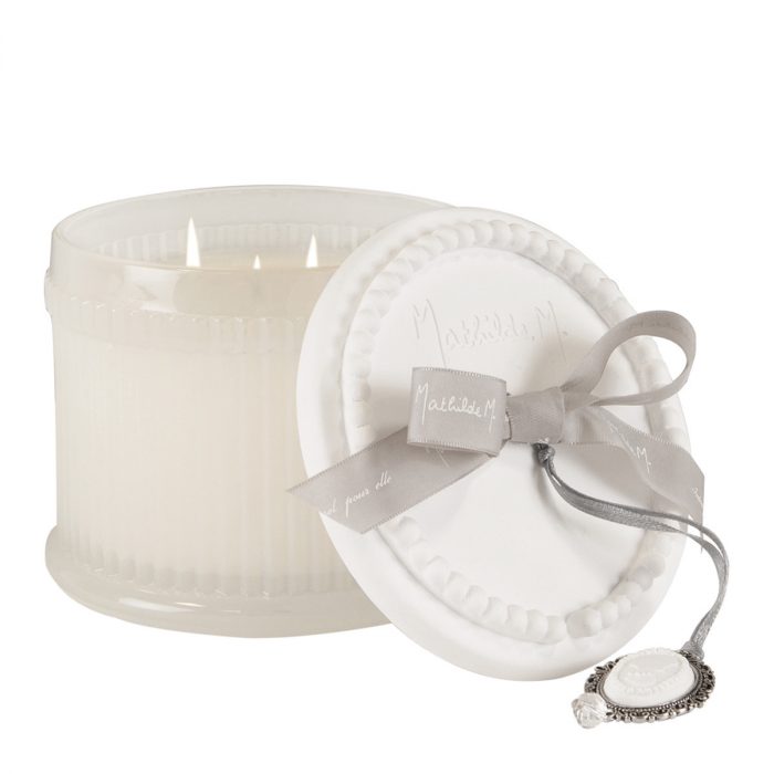 Bougie parfumée Élégante 340 g - Secret de Santal – Image 3