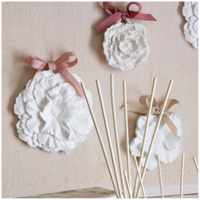 Coffret de 3 fleurs parfumées Célébrations Exquises - Fleur de Coton – Image 2
