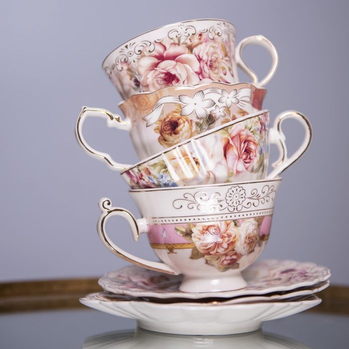 Tasse + soucoupe en porcelaine – Image 5