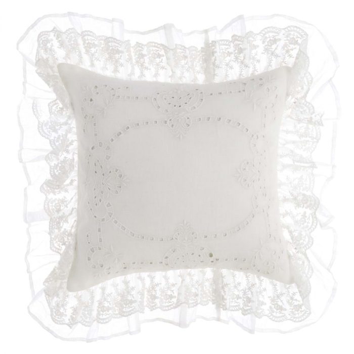 Coussin lin et dentelle
