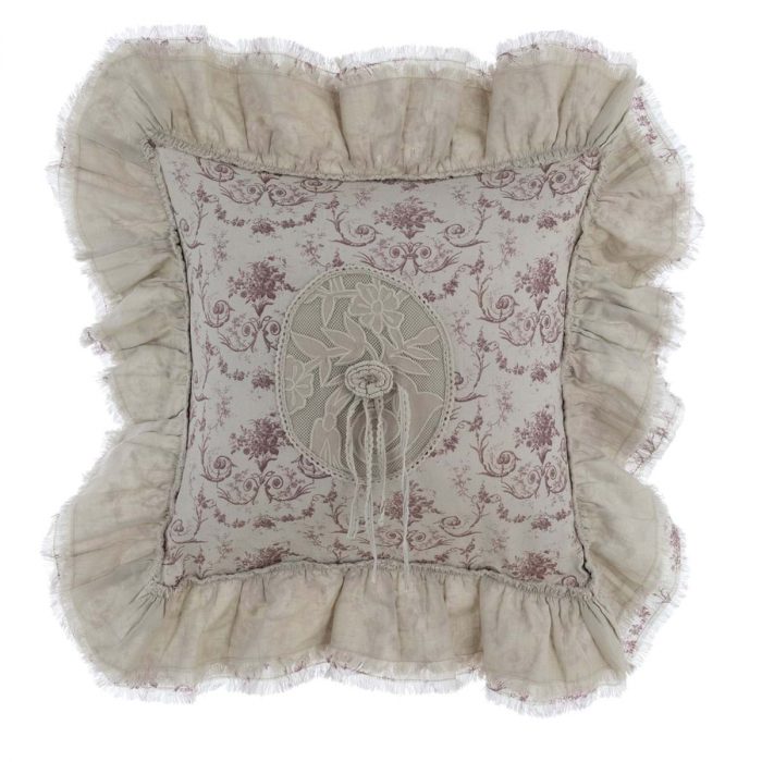 Coussin à volants