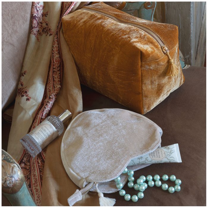 Pochette Cœur Velours - Écru – Image 2